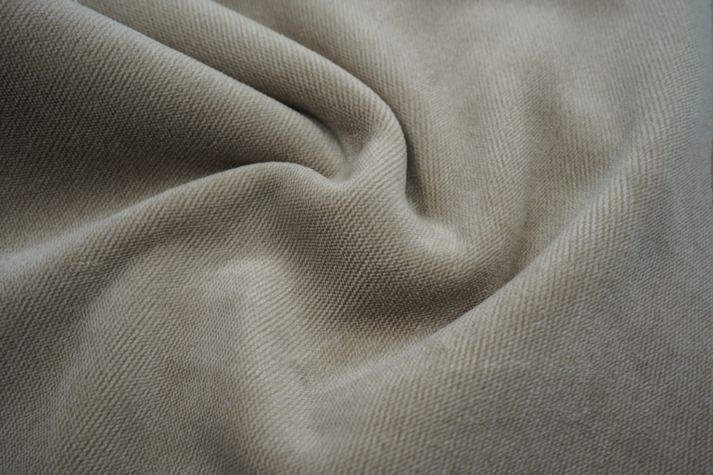 2389 WITH ANTIPILLING